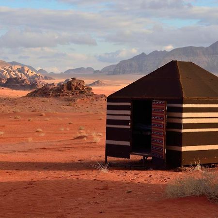 Wadi Rum Backpacker Camp ภายนอก รูปภาพ